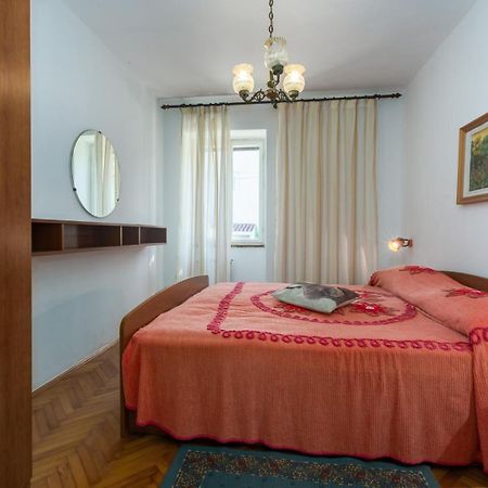 Anamarija Apartments Near The Beach And The Fantastic Adria Sea With Over 10 Small Islands Close By Funtana Zewnętrze zdjęcie
