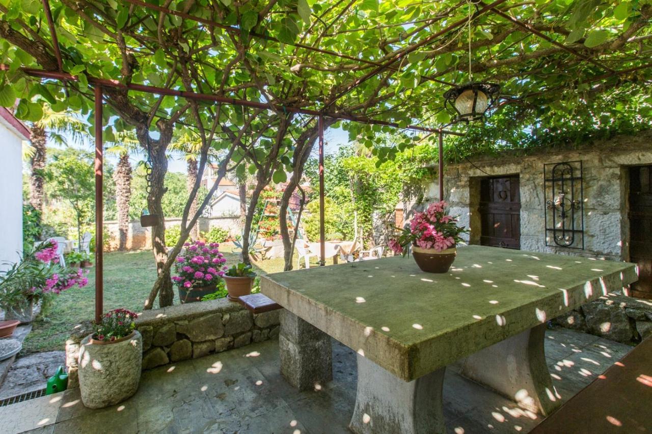 Anamarija Apartments Near The Beach And The Fantastic Adria Sea With Over 10 Small Islands Close By Funtana Zewnętrze zdjęcie
