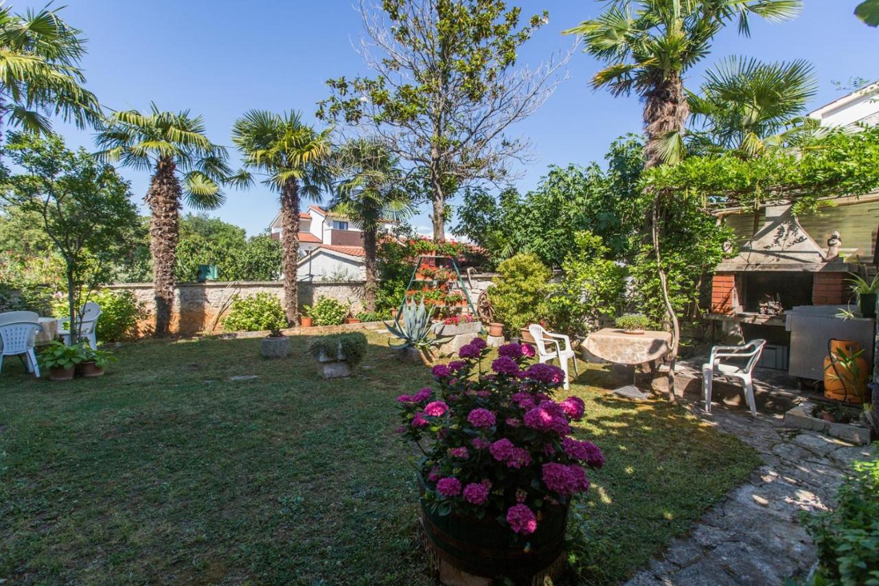 Anamarija Apartments Near The Beach And The Fantastic Adria Sea With Over 10 Small Islands Close By Funtana Zewnętrze zdjęcie