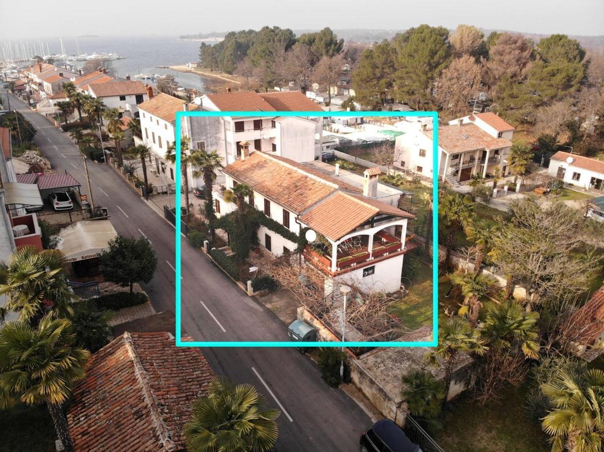 Anamarija Apartments Near The Beach And The Fantastic Adria Sea With Over 10 Small Islands Close By Funtana Zewnętrze zdjęcie