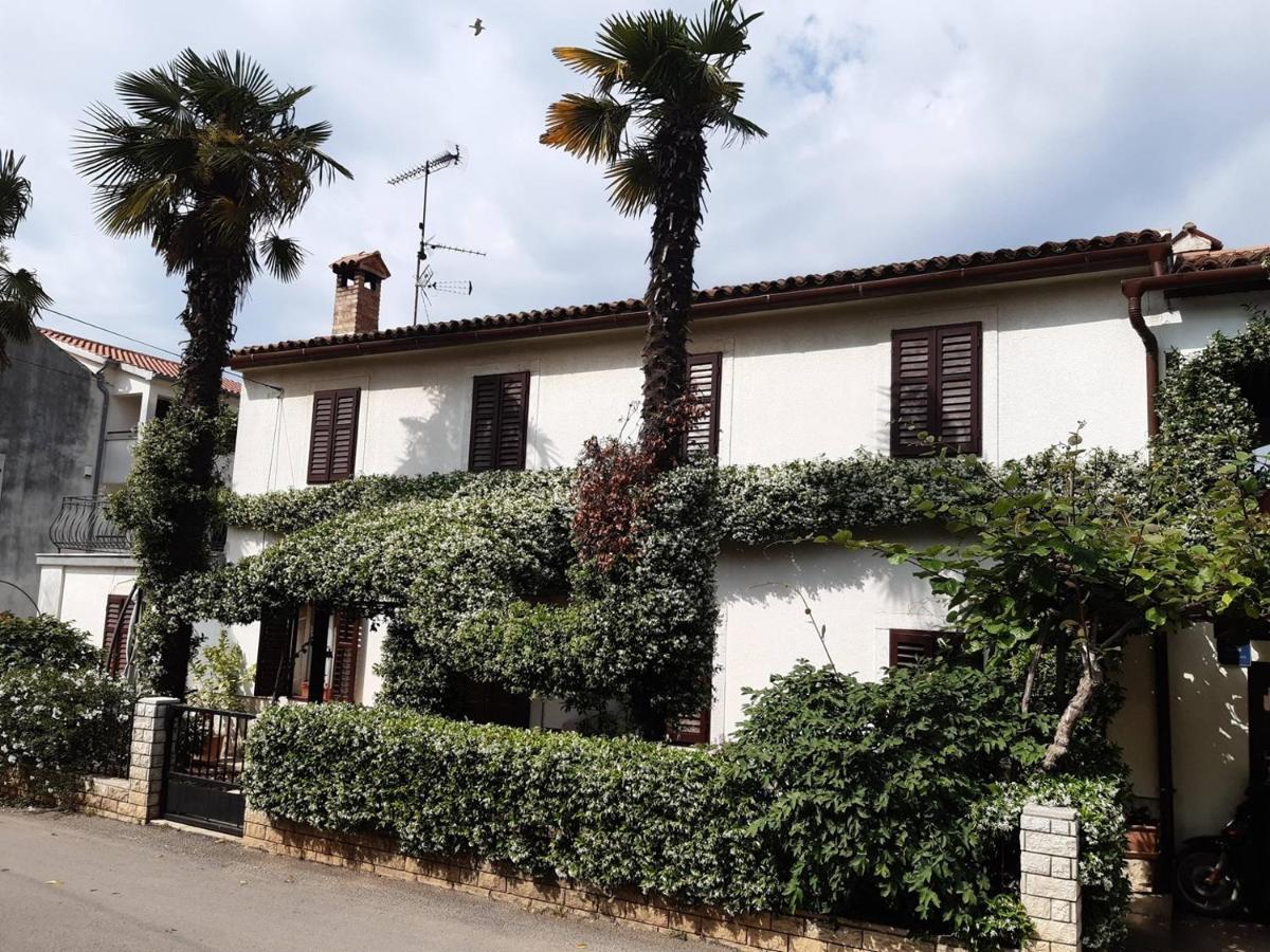 Anamarija Apartments Near The Beach And The Fantastic Adria Sea With Over 10 Small Islands Close By Funtana Zewnętrze zdjęcie